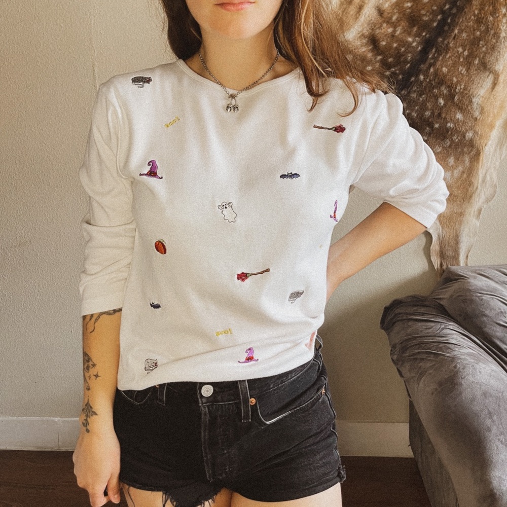 Vintage 90s Halloween embroidered 3/4 sleeve top